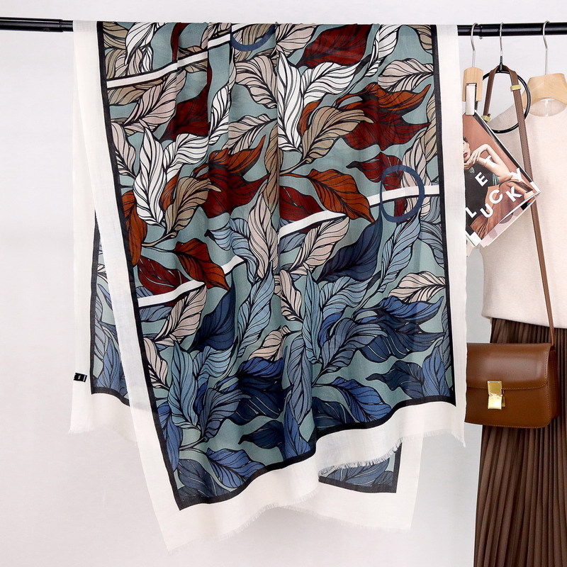 Long Cashmere Tassels Shawls S - Winter Clothing Hong Kong 评论和价格